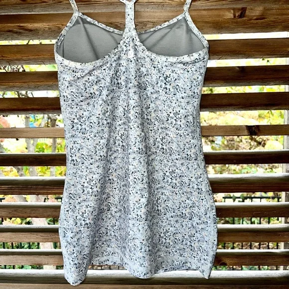Lululemon NEW Y-Back Tank - Picture 3 of 7